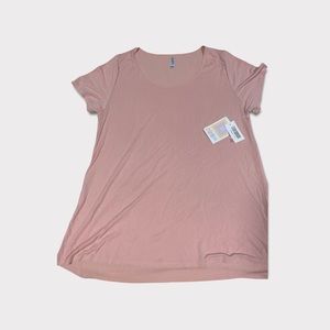NWT LulaRoe Classic Tee